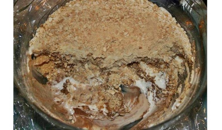 Mousse de chocolate com leite condensado e bolacha ...