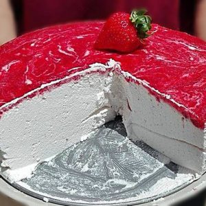 Bolo mousse de morango