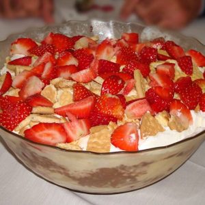 Cassata de Bolacha com Morangos