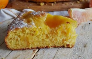 Bolo cremoso de laranja