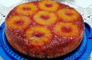 Bolo de ananás